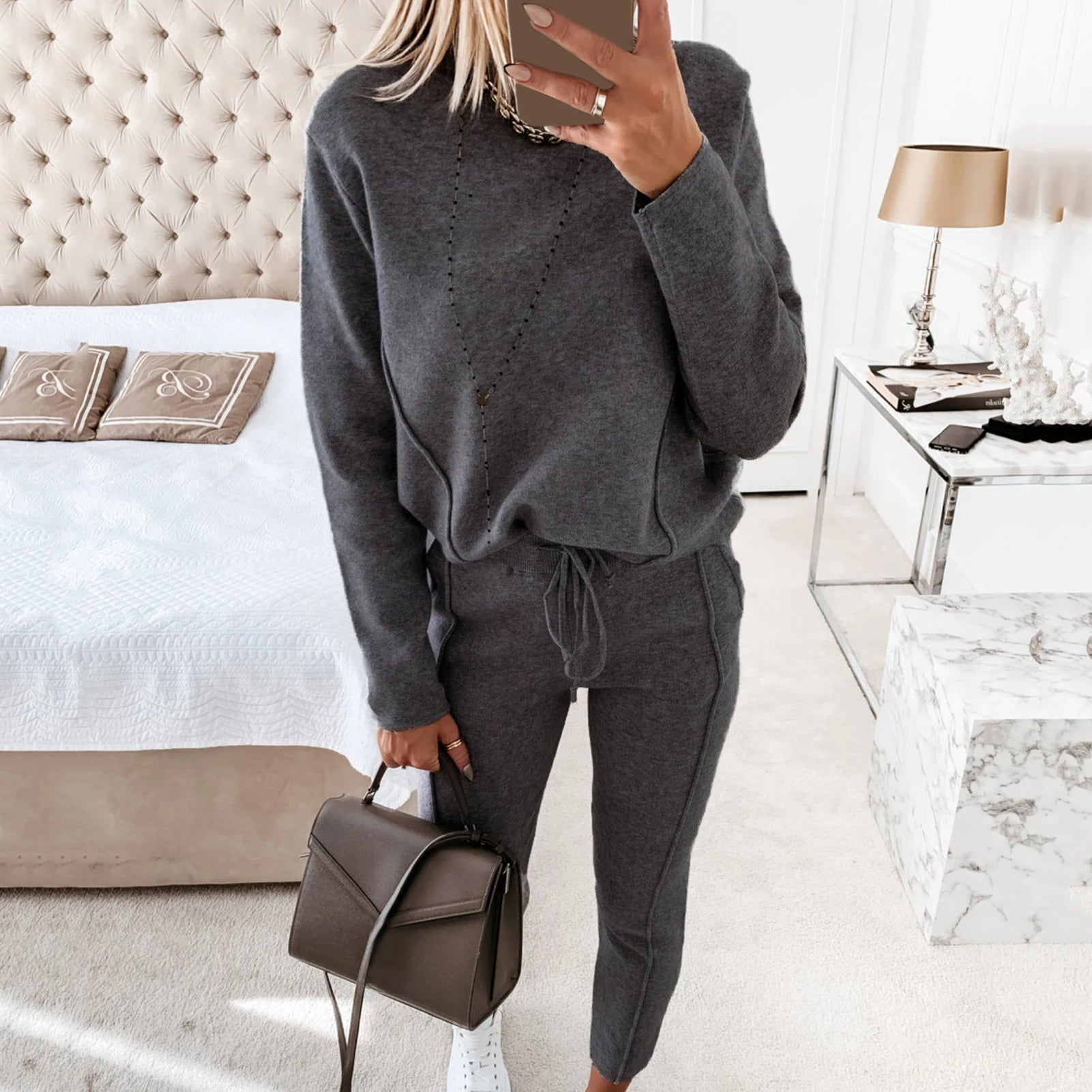 "Women's Two-Piece Tracksuit Set with Long Sleeve Pullover and High Waist Bandage Pants"