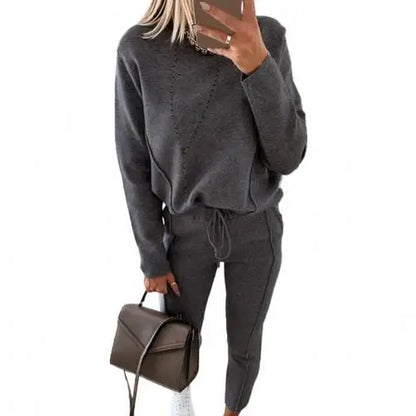 "Women's Two-Piece Tracksuit Set with Long Sleeve Pullover and High Waist Bandage Pants"